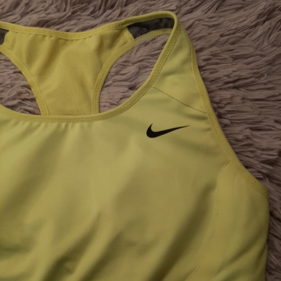 Nike Fluorescent Sports Bra Size Small - Picture 4 of 6
